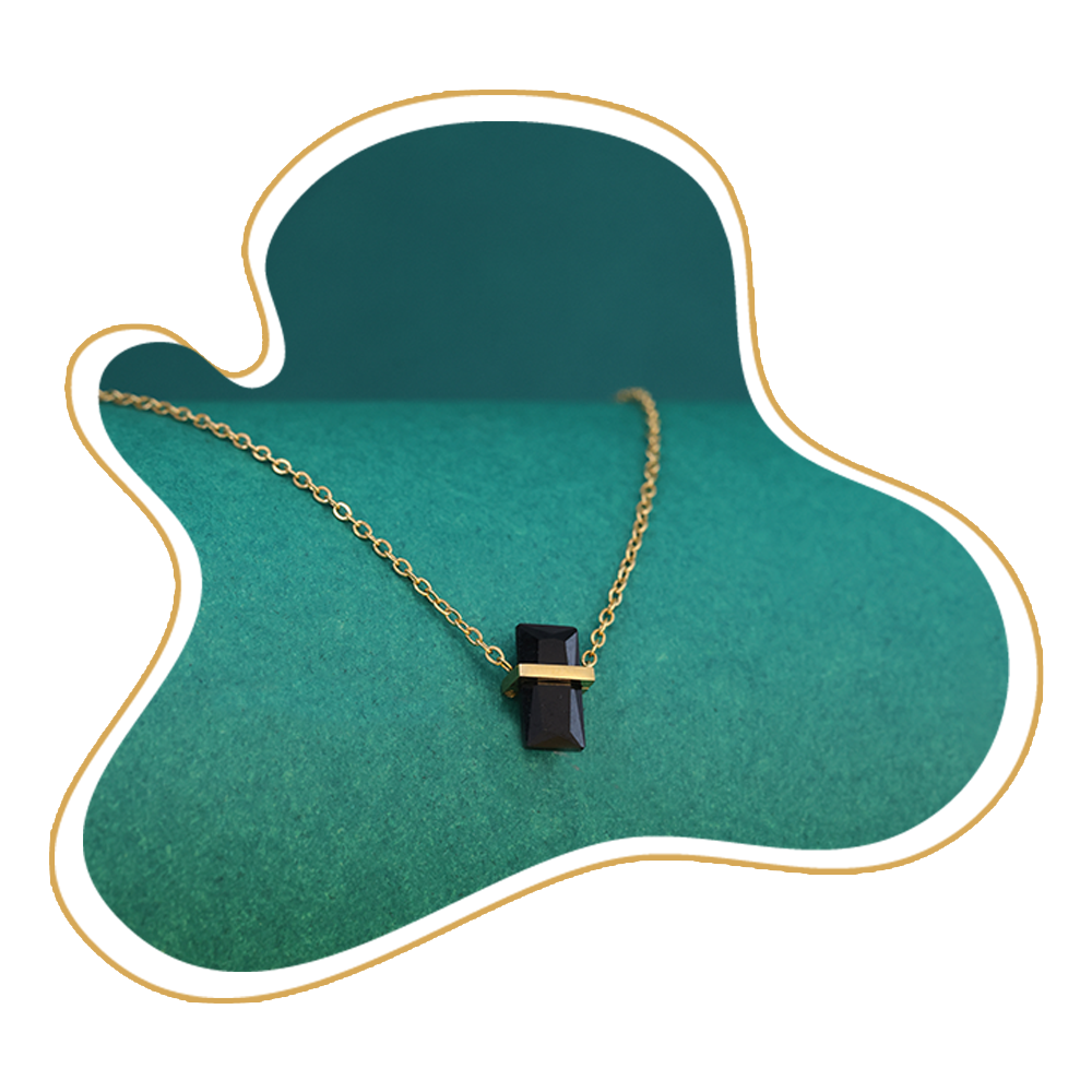 Minimal Black Stone Pendant Necklace – Gold Plated Artificial Jewellery