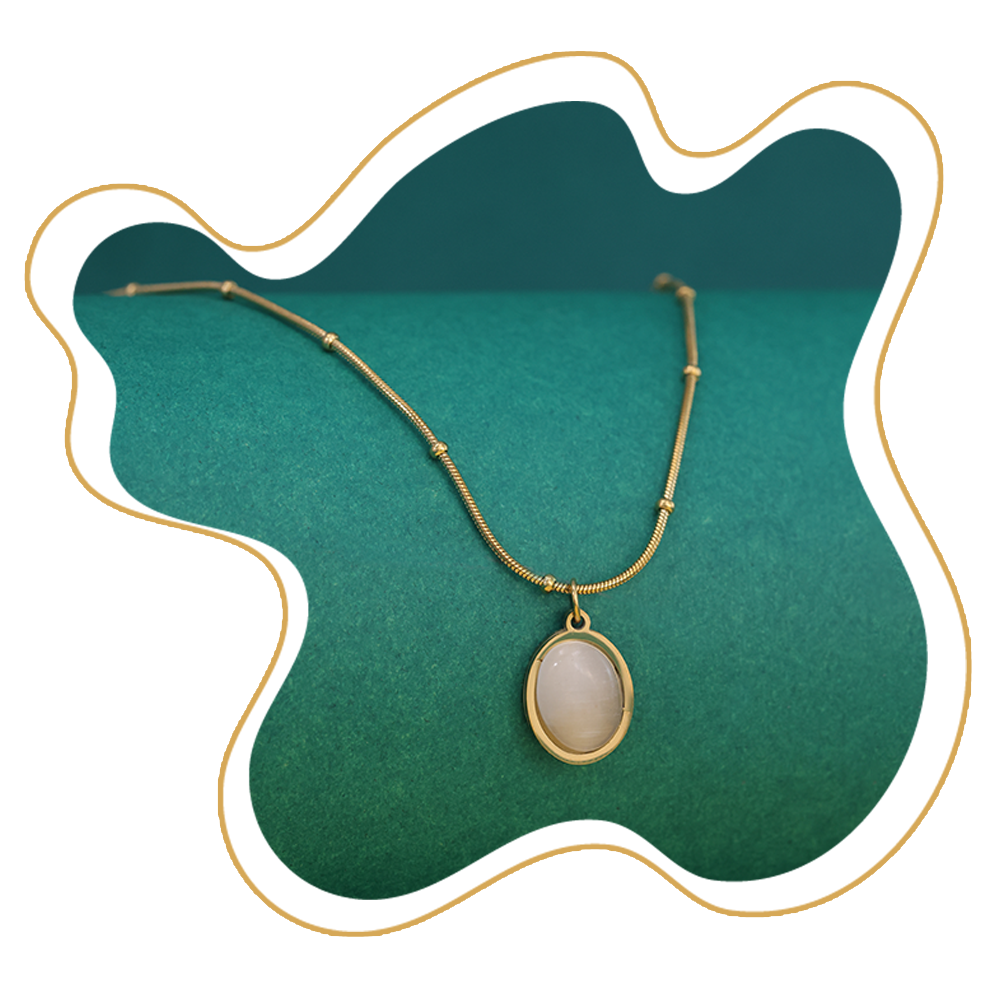 Classic Oval Stone Pendant Necklace – Timeless Grace