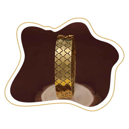 Elegant Patterned Gold Bracelet – Zevaae Jewels