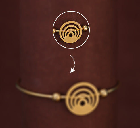 Geometric Circle Gold Bracelet – Zevaae Jewels
