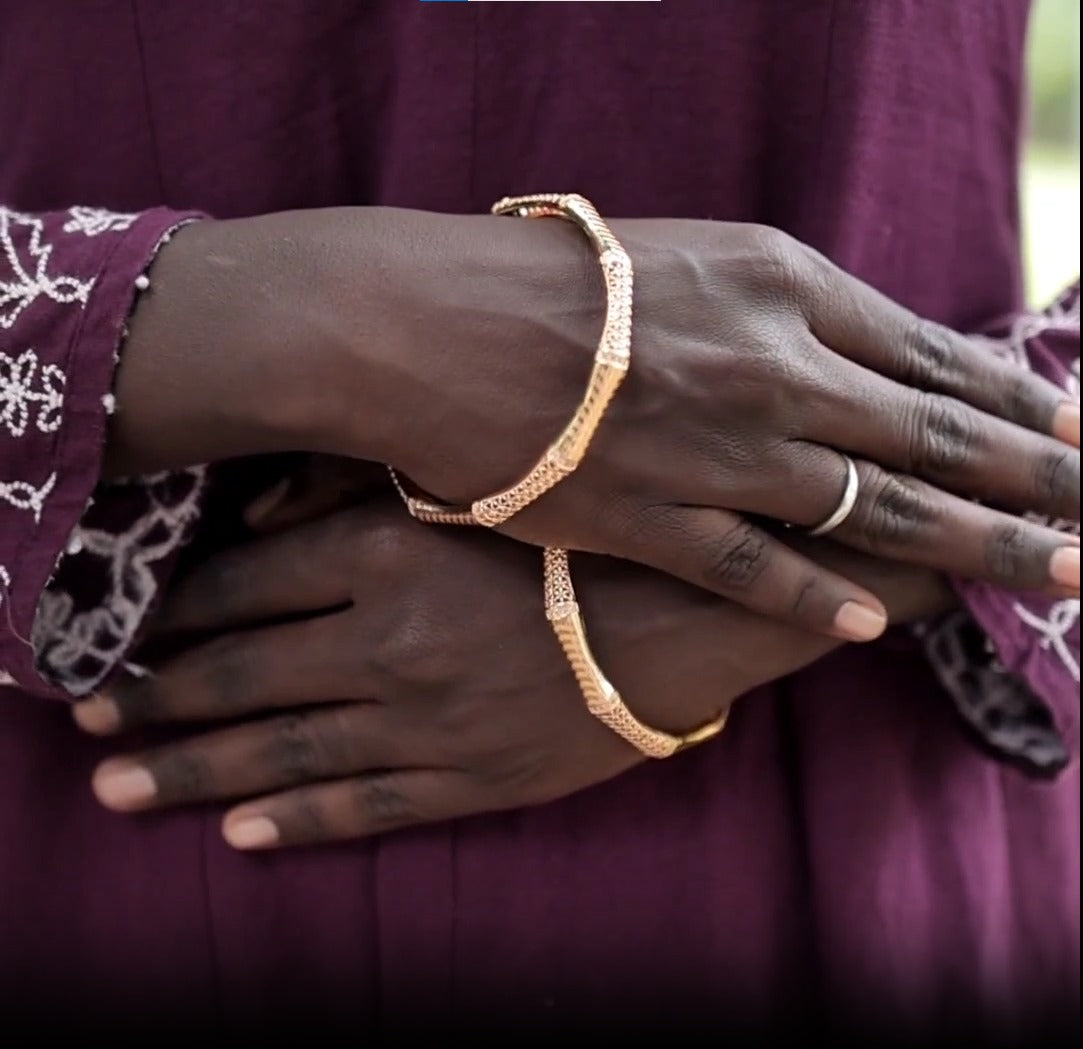 Traditional Gold Patterned Bangle Set – Zevaae Jewels