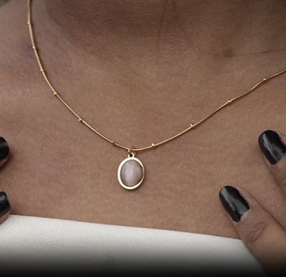 Classic Oval Stone Pendant Necklace – Timeless Grace