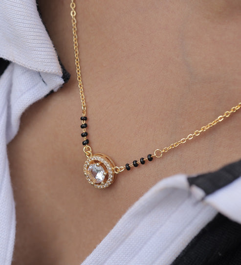 Elegant Round Solitaire Gold Mangalsutra – Minimalist Black Bead Chain