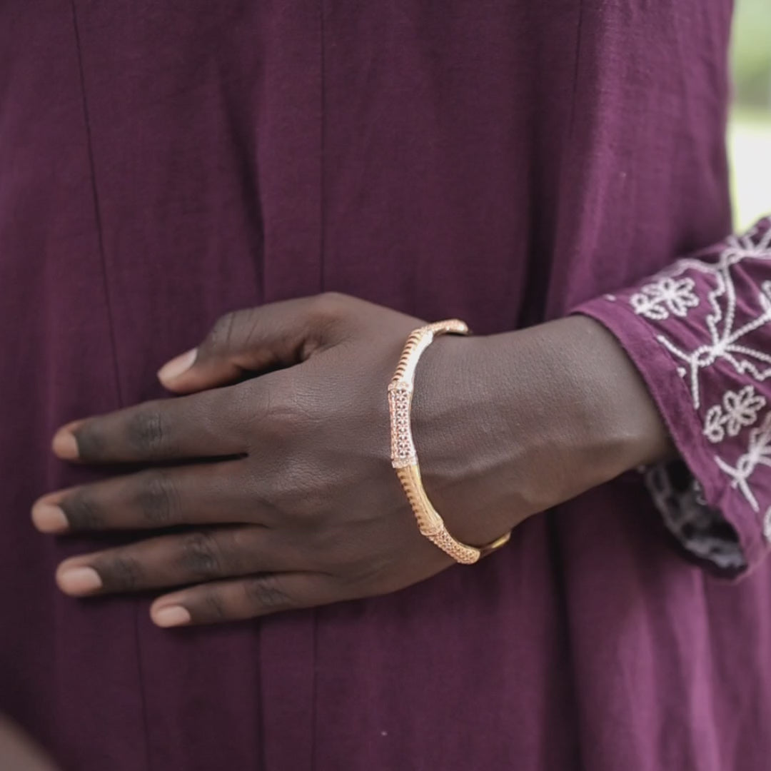Traditional Gold Patterned Bangle Set – Zevaae Jewels