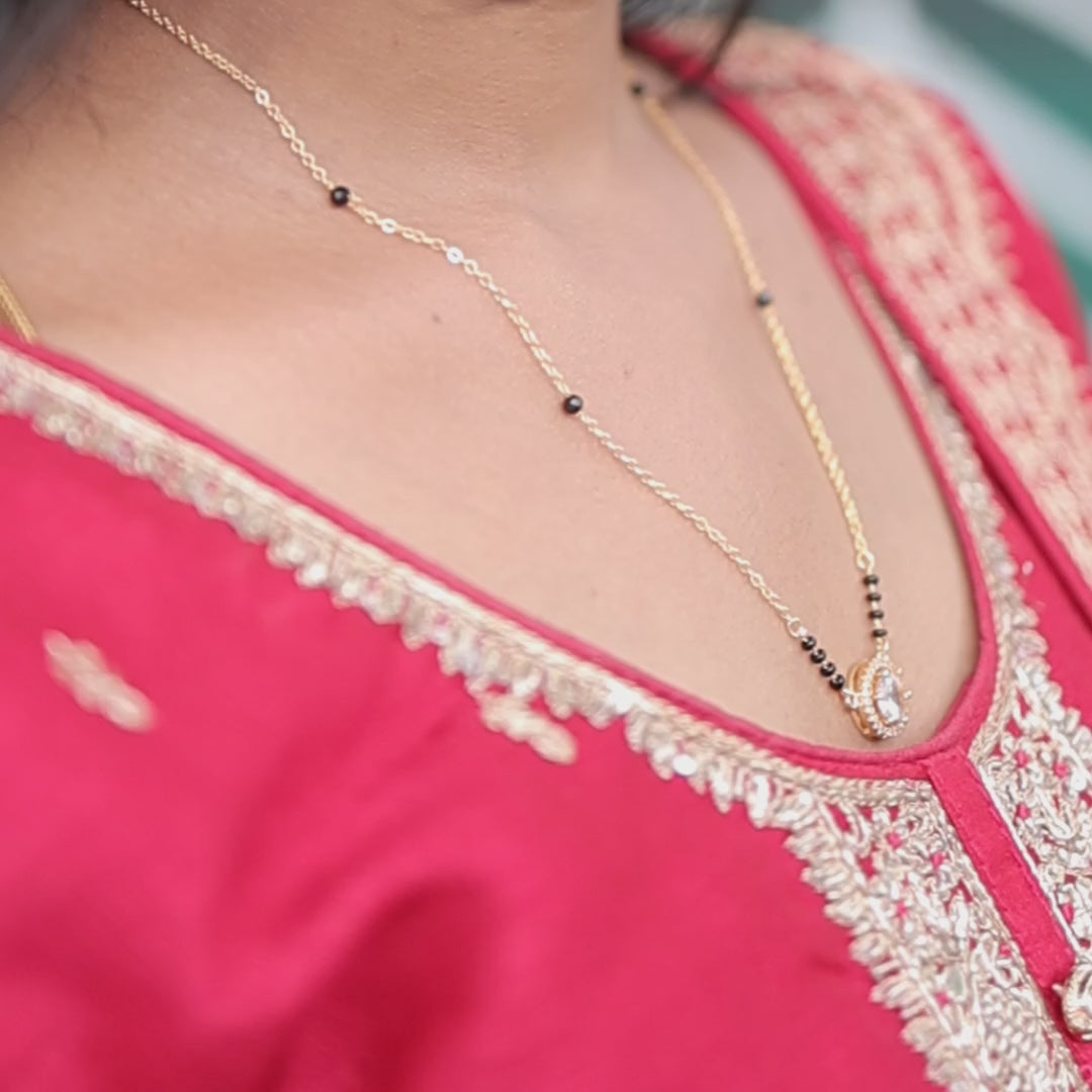 Elegant Round Solitaire Gold Mangalsutra – Minimalist Black Bead Chain